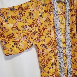 Woman's Boho floral kimono mid-length Yellow with blue floral collar Size LG